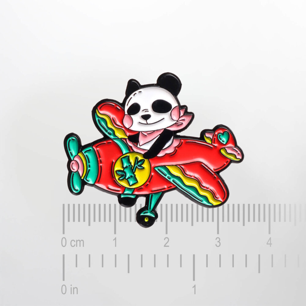 Panda in an Airplane – Smaltovaný odznak (#215) - Image 2