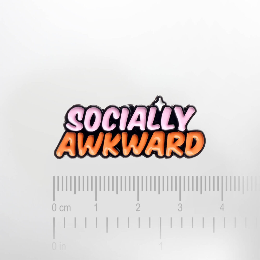 Socially Awkward – Smaltovaný odznak (#310) - Image 2